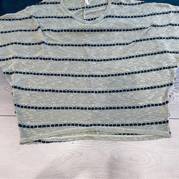 Harmony Mesh 3/4 Sleeve Olive Green Striped See Through Woven Slouchy Sweater - Picture 3 of 16